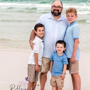 Meet your Posher, Gregory